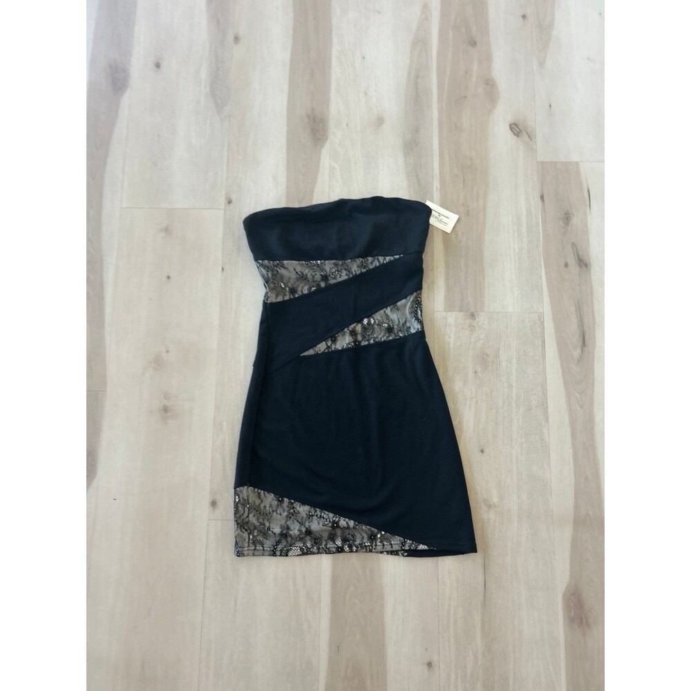 NWT-GUESS bodycon midi dress
